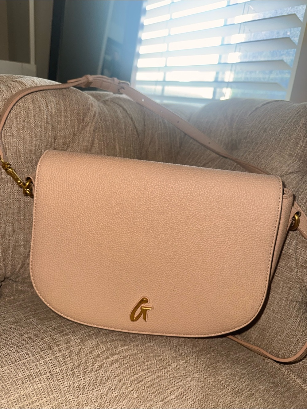 Glamaholic Women's Blush Pink Crossbody Saddle Bag - Elegant Everyday Carry
